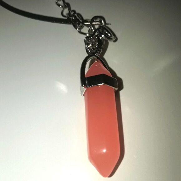 Hand crafted glow in the dark pendant necklace - Picture 5 of 7